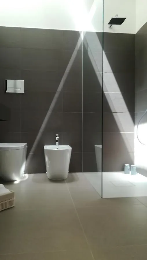 Hotel Casa Umeli Marsala 0*,  Italia